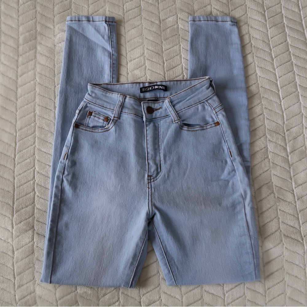 Fashion Nova High waisted skinny jeans